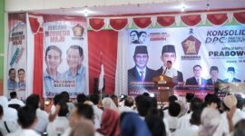 Ketua Dewan Pimpinan Daerah (DPD) Partai Gerindra Jawa Tengah Sudaryono saat konsolidasi dengan ribuan kader Partai Gerindra di Kabupaten Jepara.  (Dok. DPD Partai Gerindra Jateng)