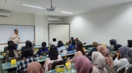 Foto : Sambutan Ketum PROPAMI NS Aji Martono pada Pelantikan Pengurus DPW PROPAMI & Program Pendidikan Lanjutan (PPL) bagi pemegang ijin perorangan WPPE di Semarang Raya, Sabtu (9/12/23). (Doc.PROPAMI)