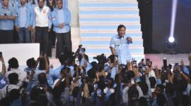 Prabowo Subianto saat memberi sambutan dalam agenda Suara Muda Indonesia untuk Prabowo Gibran di Jakarta Convention Center (JCC) Senayan, Jakarta. (Dok. TKN Prabowo Gibran)