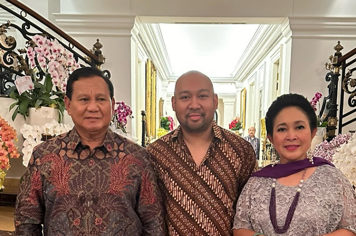 Ketua Umum Partai Gerindra Prabowo Subianto menghadiri acara ulang tahun Siti Hediati Hariyadi. (Instagram.com/@titieksoeharto)