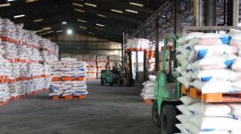 Industri pupuk salah satu sektor yang terdampak positif oleh deregulasi kebijakan impor pemerintah tahun 2025. (Dok. 