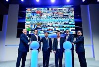 from left to right: Len De Villiers, Chief Technology and Information Officer of Eskom; Zhang Liangang, Chief Scientist of Shandong Port Group; Nicholas Ma, Corporate Vice President, President Global Gov. & Enterprise Key Accounts, Huawei; Dennis Uy, CEO and Co-Founder of Converge ICT; Dr. Juan Abarca Cidón, President of HM Hospitales; and Su Yila, Deputy Director of PetroChina (Beijing) Digital Intelligent Research Institute Co., Ltd, CNPC